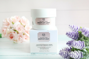 The Body Shop Drops of Light Care Brightening Day Cream